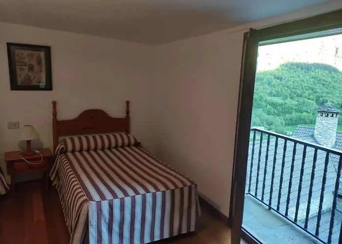 Centro Torla-ordesa 5pax Apto Miguel * Torla